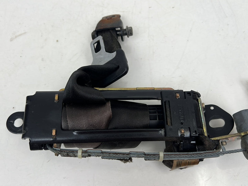 1993-1997 Volvo 850 Front Passenger Right Seat Belt Retractor Assembly OEM
