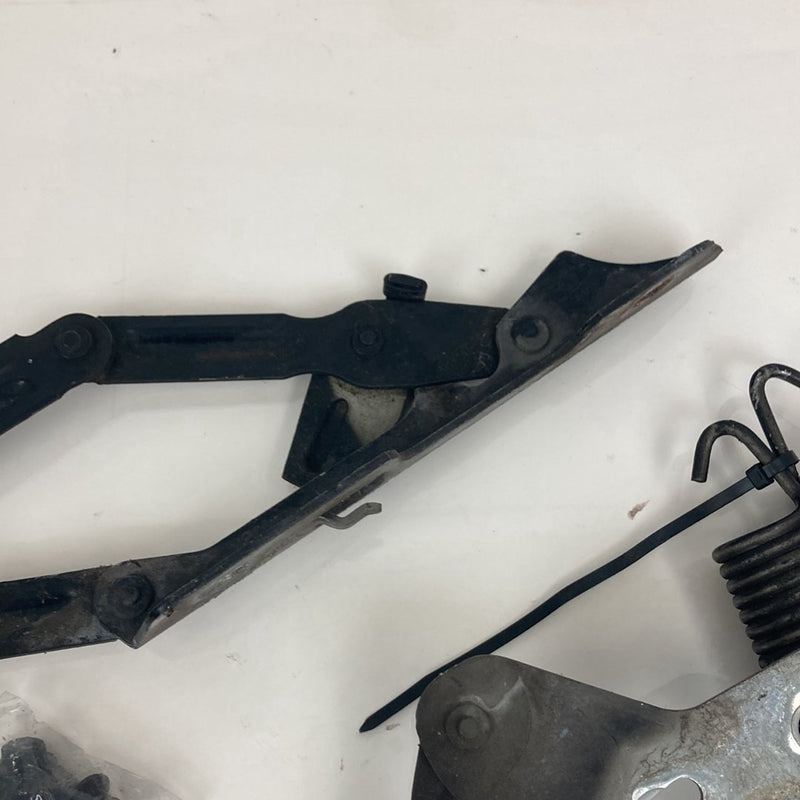 1992 Volvo 940 944 - Hood Hinge Pair