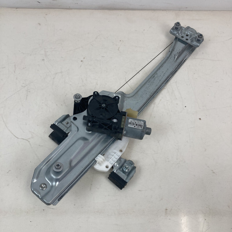 2014-2018 Chevy Silverado 1500Rear Right Window Regulator 013822697 OEM #5584M