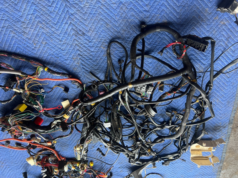 1992-1995 Volvo 940 740 Complete Engine Bay & Body Wiring Harness OEM #3292EM