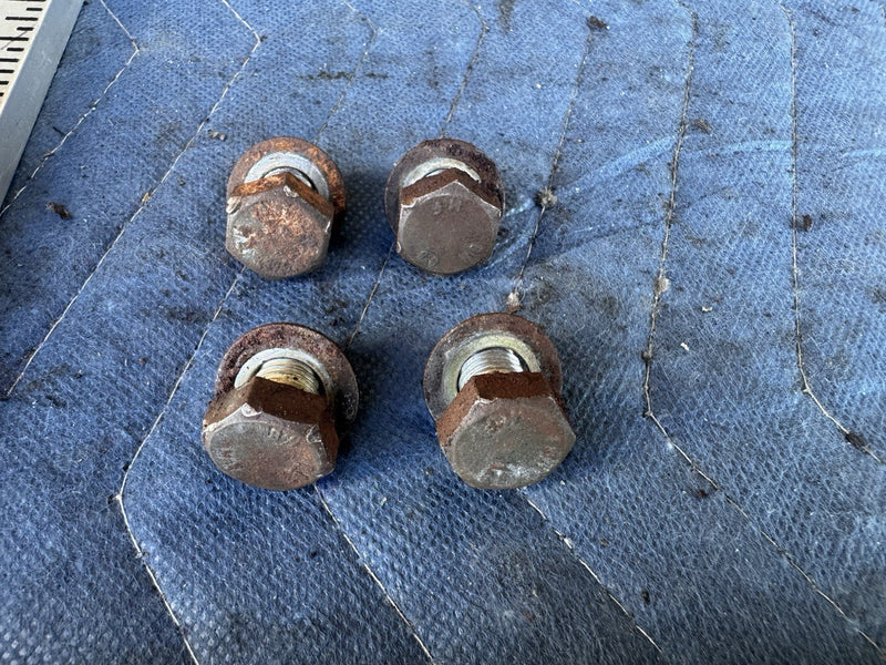 1986-1993 Volvo 240 244 245 Automatic Transmission Torque Converter Bolts #4957E