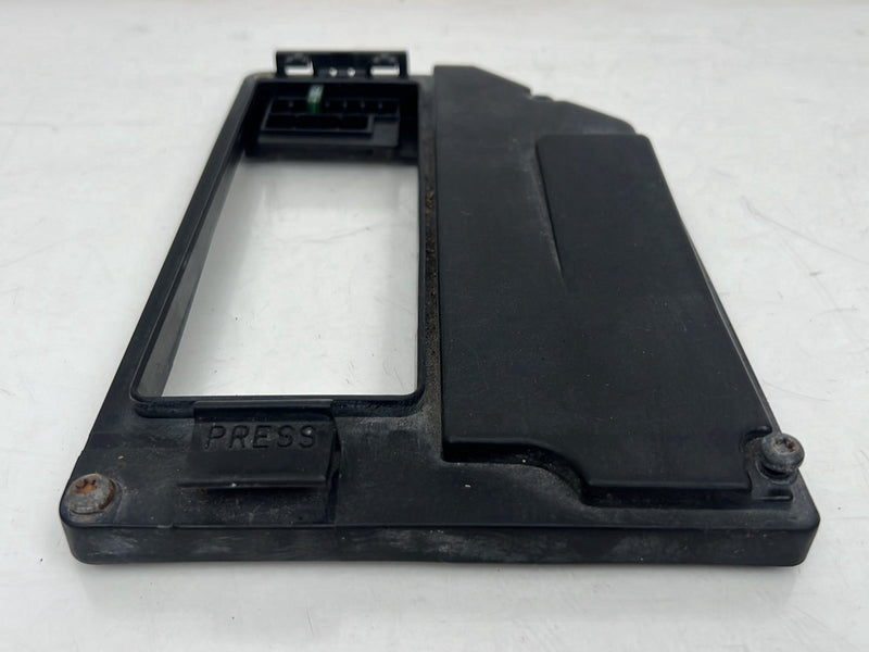 1998-2000 Volvo V70 S70 Engine Bay Fuse Box Cover Lid 3515122 OEM #6330EM