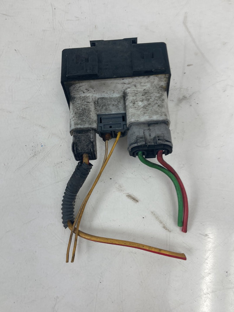 1998-2000 Volvo V70 S70 Radiator Cooling Fan Relay w/ Air Deflector OEM #5216M