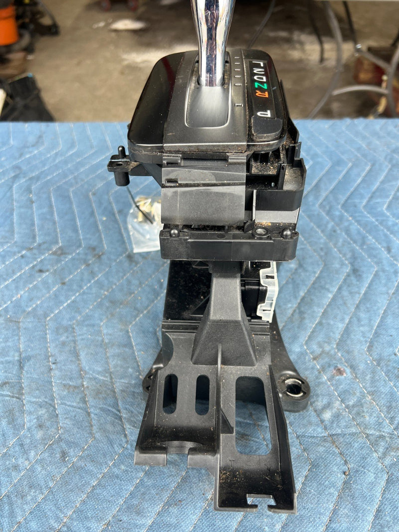 2002-2006  Toyota Camry  Automatic Floor Gear Shifter  Assembly OEM #107DU