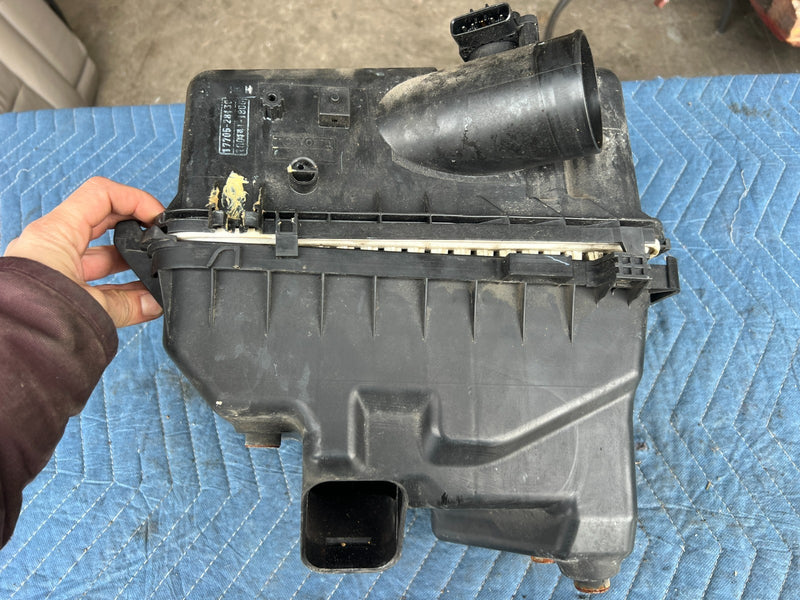 2002-2006 Toyota Camry Air Intake Filter Cleaner Box Housing Assembly OE #5001EM