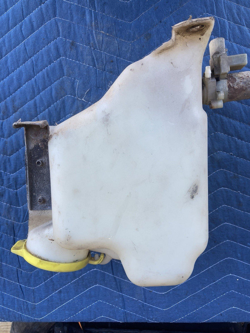 1997-02 Jeep Wrangler TJ Windshield Washer Fluid Reservoir Tank 55154804 #3275M