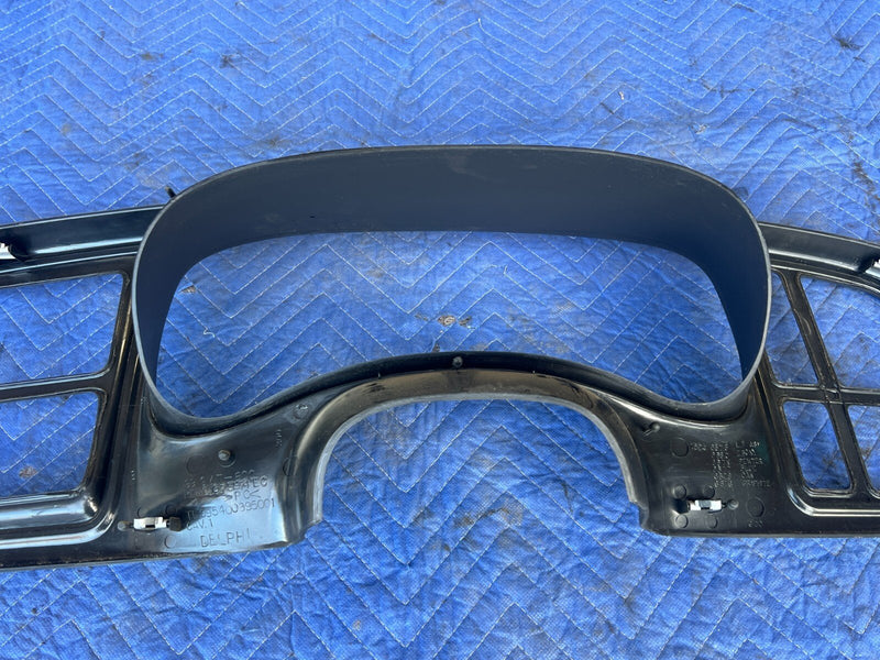 1999-2002 Chevy Silverado GM 1500 2500 Gauge Cluster Surround OEM #1830CN