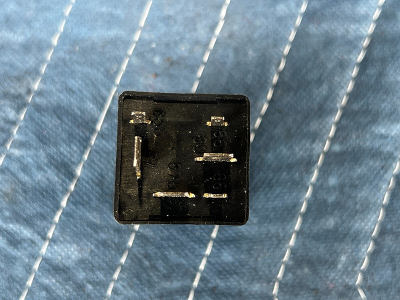 1983-1985 Porsche 944 Fuel Pump Control Relay Switch 99361522701 OEM #2536EM