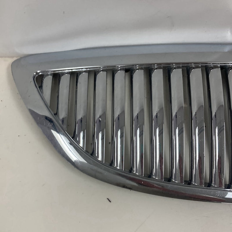 2002-2005 Lincoln Town Car Signature BSFC0- Grille Front Chrome #5148M