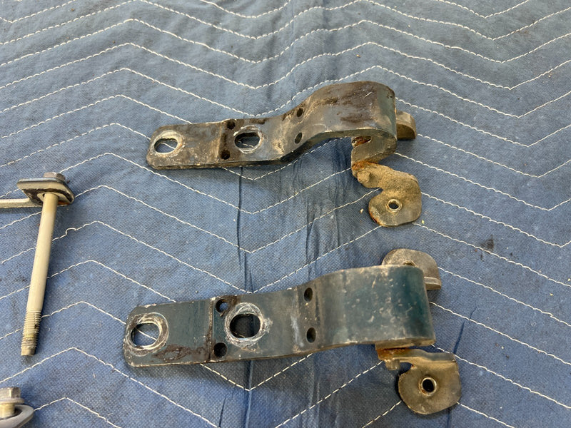 1992-1995 Volvo 940 740 Wagon RH & LH Rear Hatch Hinge Set & Hardware OE #3176EM