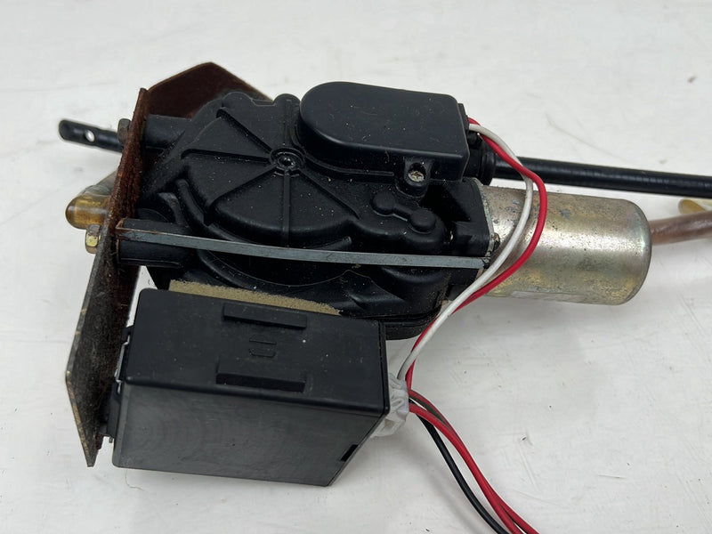 1990-1992 Volvo 740 745 940 Power Radio Signal Antenna Motor 3533346 OEM #5888EM
