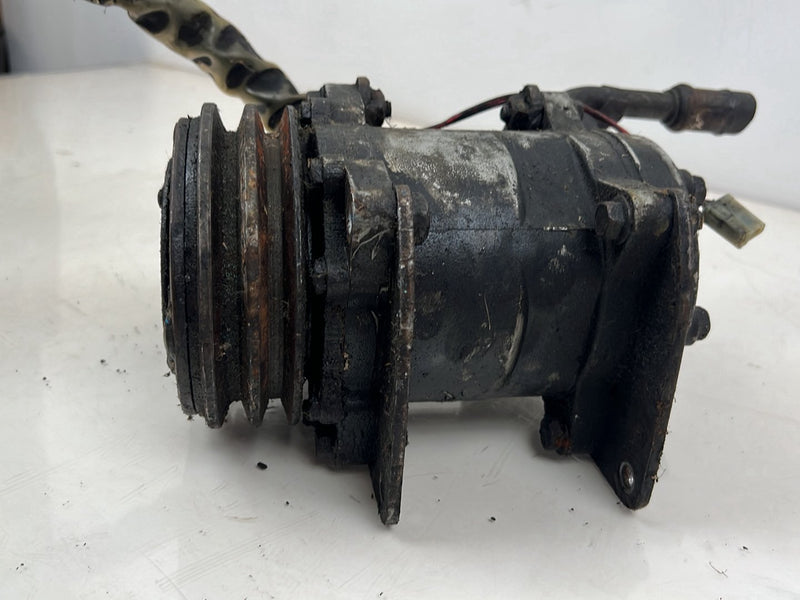 1975-1980 Volvo 244 240 Air Conditioning A/C Compressor OEM #5371EM