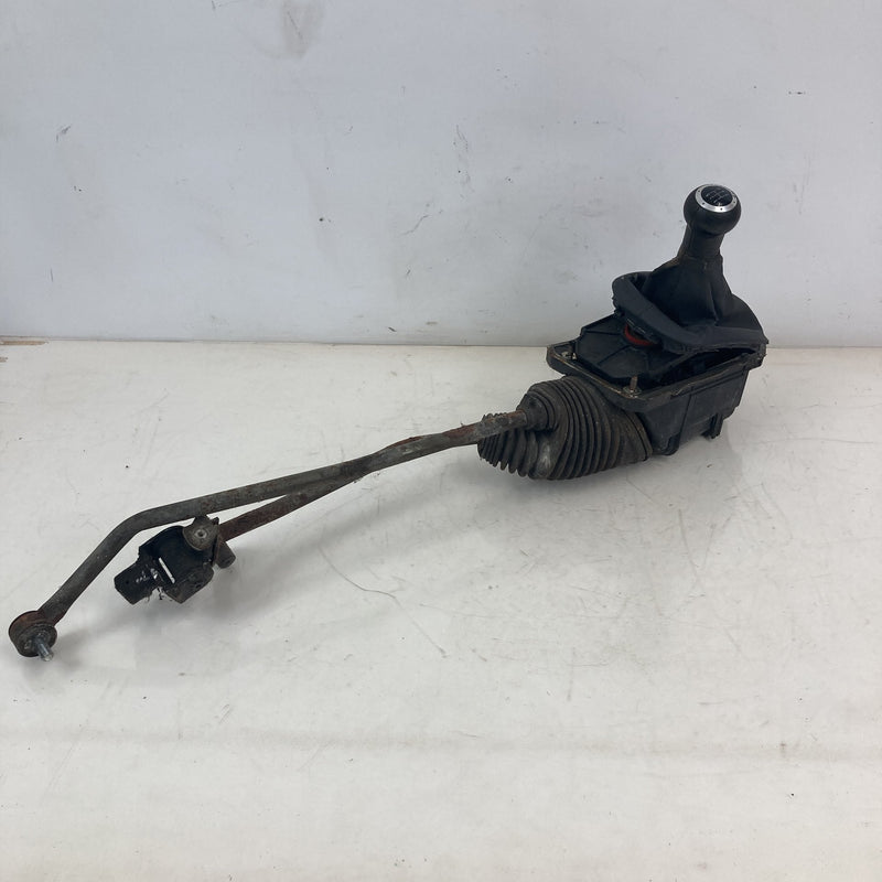 2001-2005 VW Volkswagen Passat Manual Shifter Assembly 8D0 711 025 OEM #5573M