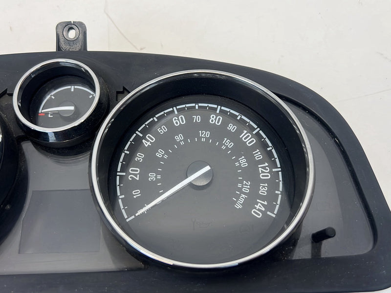 2012 Chevrolet Captiva Sport - Gauge Cluster PN: 22817726