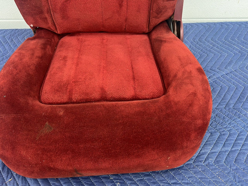 Chevrolet Silverado - Front Seat