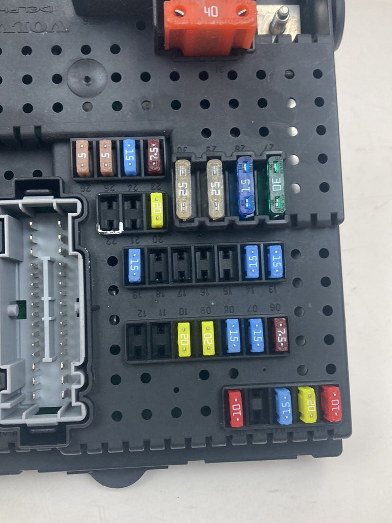 2005 Volvo XC90 I 275 Fuse Box Rear Body 8676391 04W383 12217799 OEM #4807M