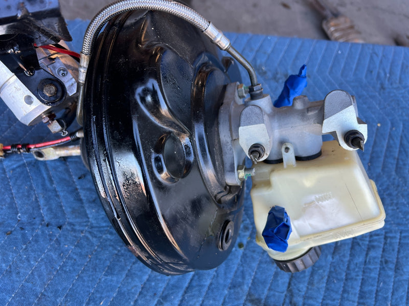 2000-2005 BMW 330xi 325xi E46 Brake Booster & Master Cylinder OEM #4828EM