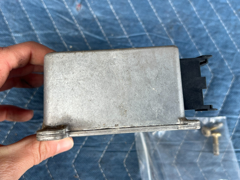 1992-1995 Volvo 940 740 Bosch Body Control Unit Module 9148793 OEM #3216EM