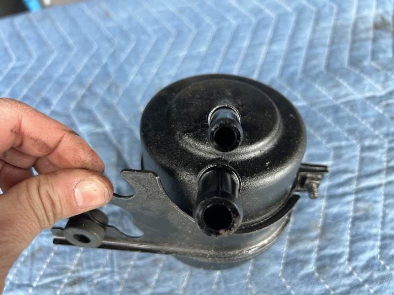 1998-2003 Jaguar XJR XJ8 X308 Power Steering Reservoir & Cap Tank OEM #4750E