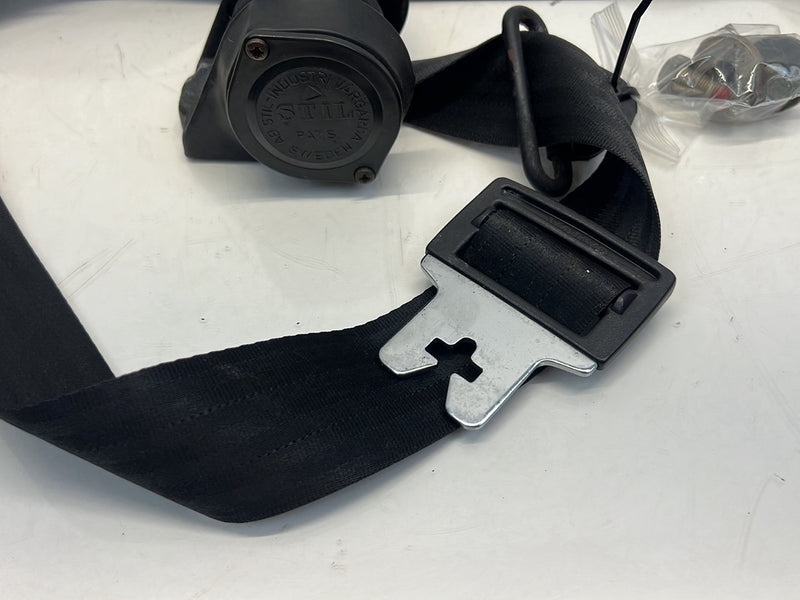 1975-1980 Volvo 244 240 Seat Belt Retractor Assembly Rear Right OEM #5278EM