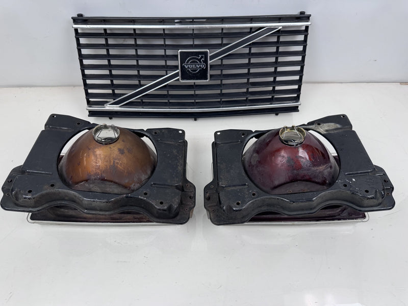 TV Screen Volvo 240 Headlights w/Flathood Eggcrate Grille