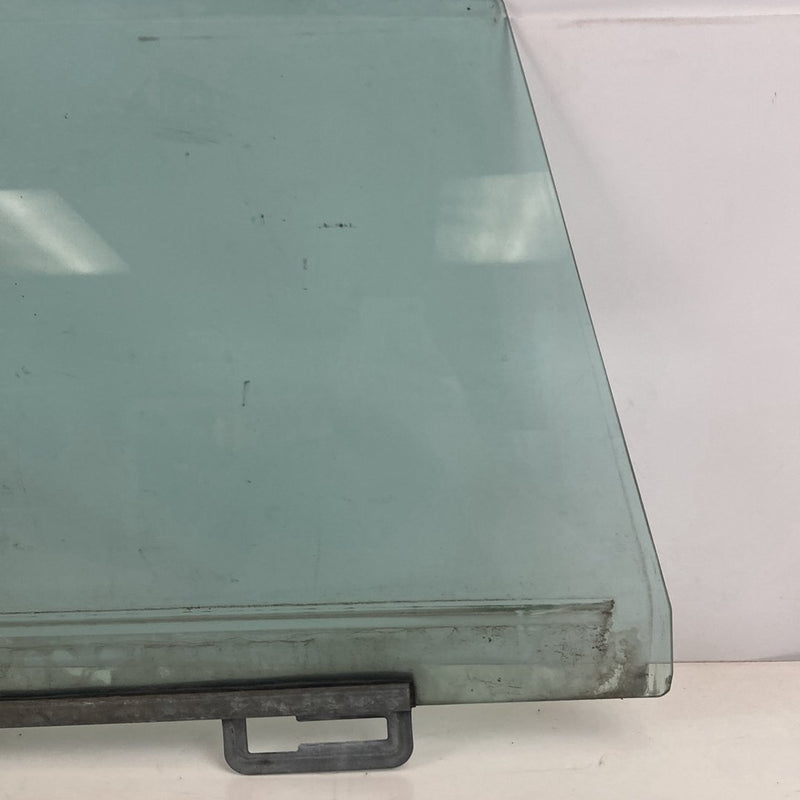 1986-1993 Volvo 240 244 Window Glass Driver Rear 43R-001105 90 OEM #4881M