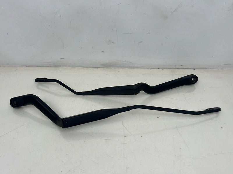 1998-2000 Volvo V70 S70 Front Right Left Windshield Wiper Arm Pair OEM