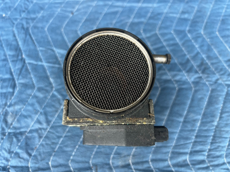 1986-1993 Volvo 240 244 245 MAF Mass Air Flow Sensor Meter 0280212007 OE #4098EM