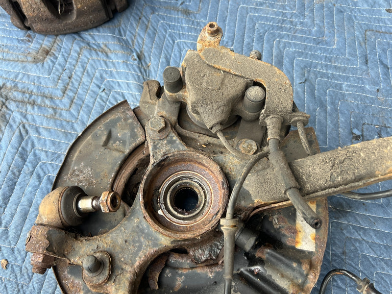 1998-2003 Mercedes W210 E320 Front Right & Left Hub Assembly Pair OEM #4715EM