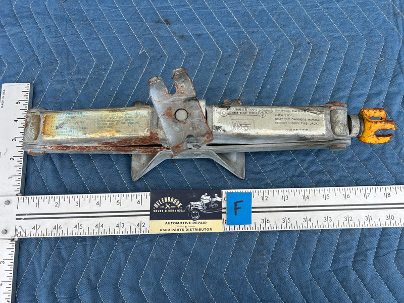 1986-1993 Volvo 240 244 Sedan Emergency Spare Tire Scissor Jack OEM #4211EM