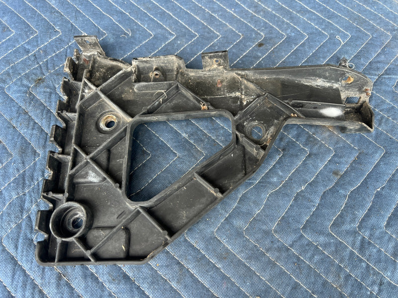 2005-2011 Audi A6 Driver Left Front Bumper Bracket Brace 4F0 807 227 OEM #65ZJ