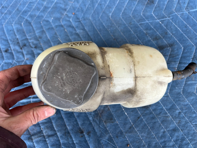 1989-1995 Volvo 740 940 Sedan Coolant Expansion Overflow Tank 1276040 OE #3697EM