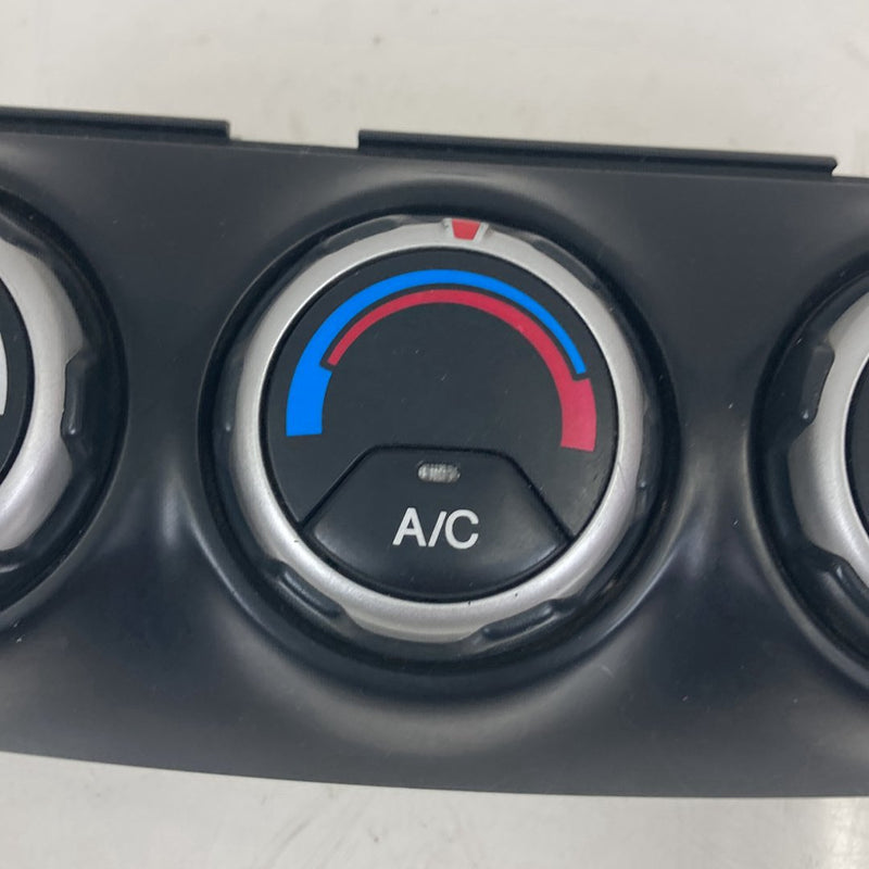 2002-2004 Honda CR-V RD2 HVAC Climate Control PP-TD23 OEM #5079M