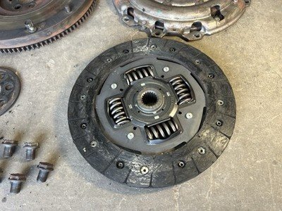 2006-2012 Mitsubishi Eclipse Clutch Assembly 5 Speed Manual OEM #3526M