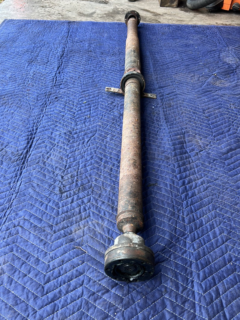 1996-2003 Audi S8 D2 A8 AWD Auto Trans Center Driveshaft w/ Flex Joint OEM #6370EM