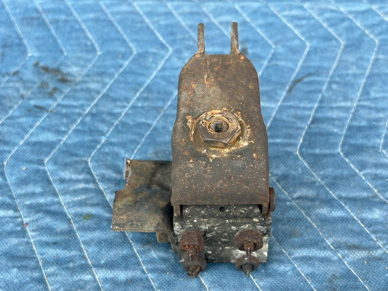 1985-1992 Volkswagen Golf Brake Power Regulator ABS Pressure 1H0612151 OEM