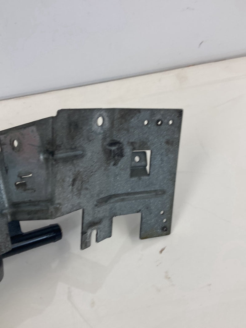 1992 Volvo 940 944 - Power Steering Reservoir PN: 1359621