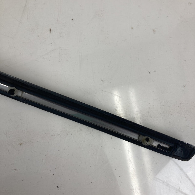 1981-1985 Volvo 240 245 Front Right Fender Belt Line Trim Passenger OEM