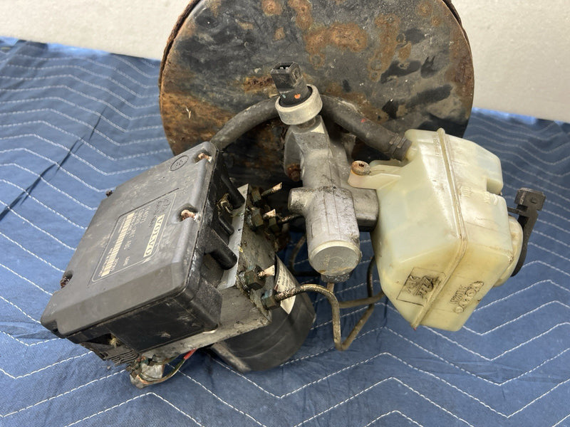 1993-1997 Volvo 850 850R Brake Booster ABS Block & Master Cylinder OEM #4545E