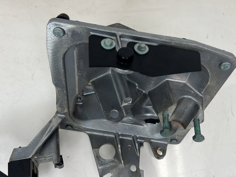 1996-2003 Audi S8 D2 A8 Accelerator Gas Pedal Assembly w/ Bracket OEM #6473EM