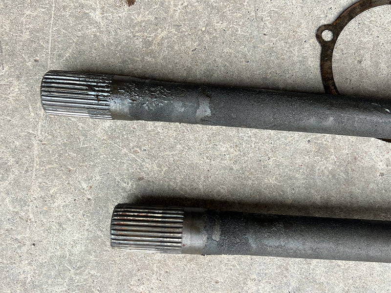 1973-1988 Chevrolet K2500 Differential Gear Set 3.73 Ratio w/ Axle Shafts OEM #5935EM