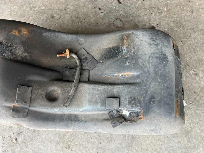 1989-1995 Volvo 740 940 Sedan Gas Fuel Tank Assembly OEM #3636EM