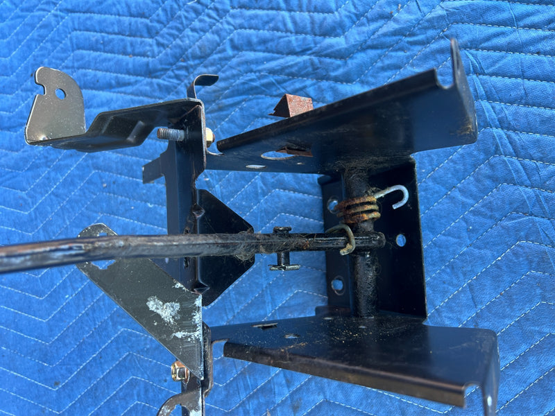 1986-1993 Volvo 240 244 Sedan Brake Pedal Lever Assembly OEM #4271EM