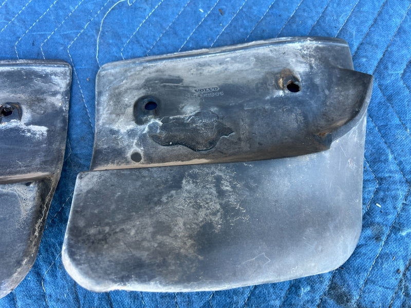 1986-1993 Volvo 240 244 245 Front Right & Left Mud Flap Pair 1312696 OEM #4352EM