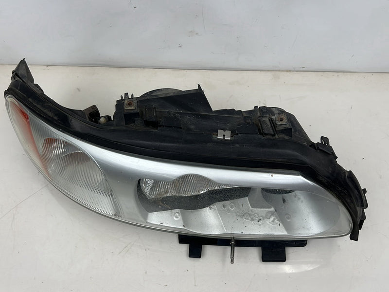 2004-2007 Volvo S60R V70R Passenger Right Headlight Assembly 30698824 OE #5771EM