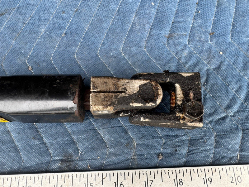 1986-1993 Volvo 240 244 245 Steering Intermediate Shaft I Shaft OEM #4903E