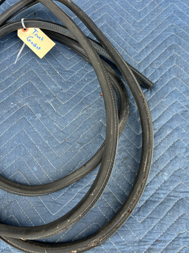 1986-1993 Volvo 240 244 Sedan Rear Trunk Deck Lid Seal Gasket Guard OEM #4220EM