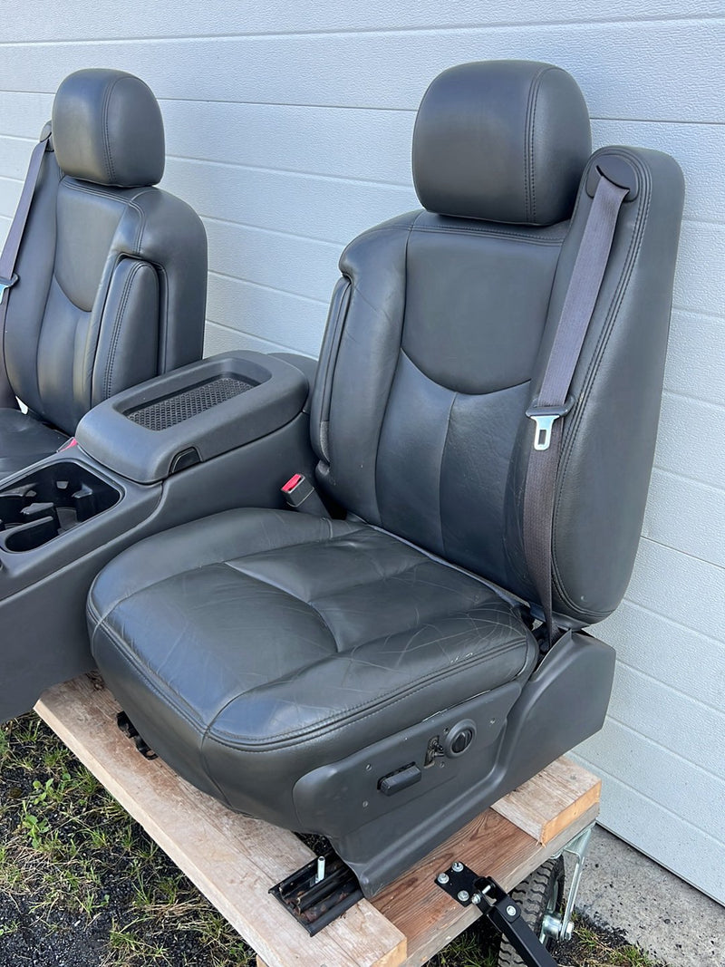 1999-2006 Chevrolet Silverado Front Seat Gray Leather Center Console OEM #5615EM