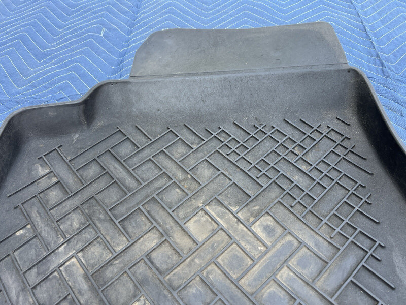 Volvo 240 242 244 245 Left & Right Front Rensi Floor Mat Pair Black OEM #3914E