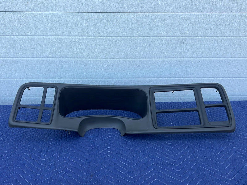 Chevrolet Silverado - Gauge Cluster Trim PN: 15178706